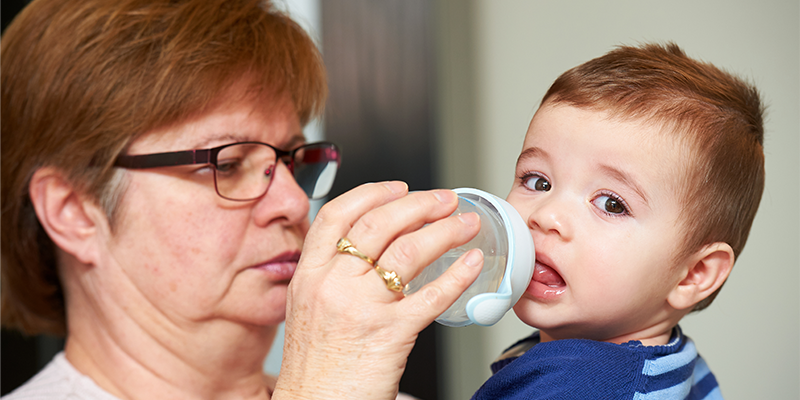 baby drinking bottle blog