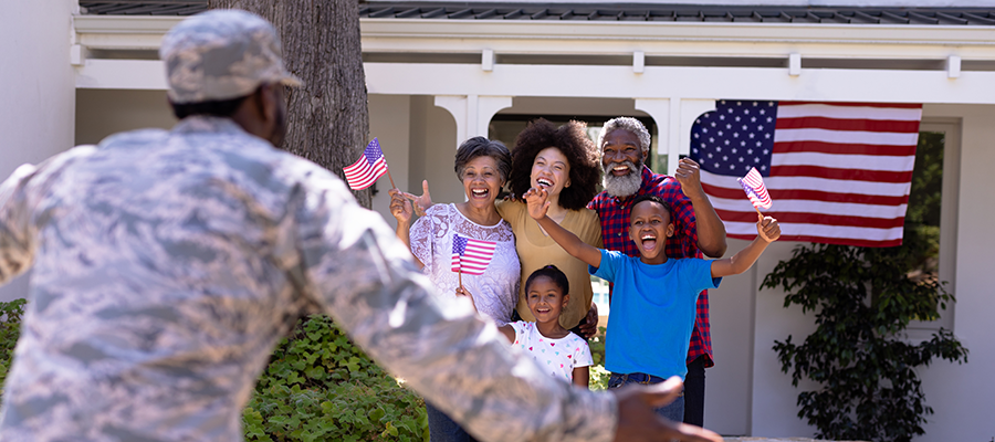 military family welcoming father home